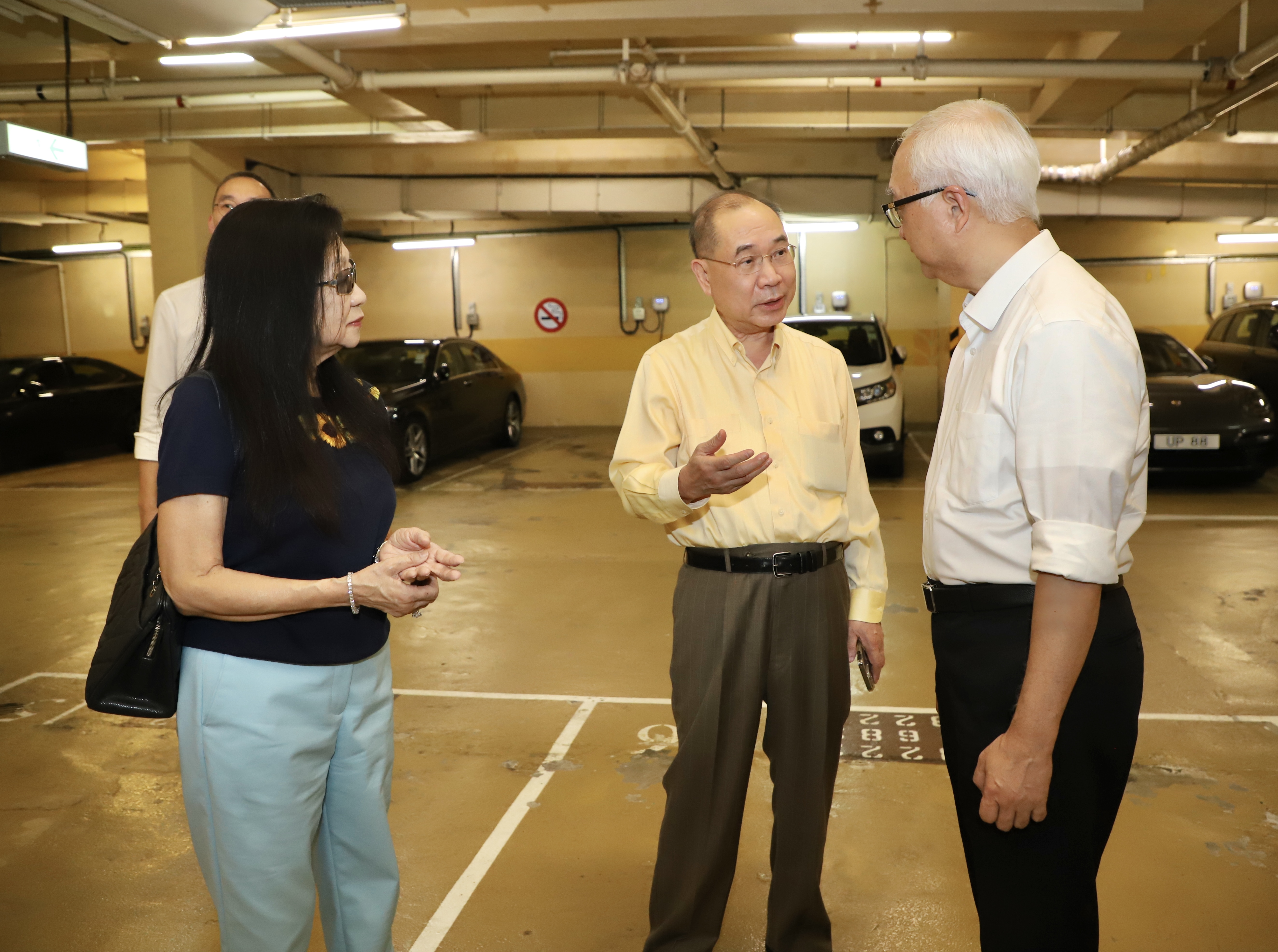 有車主關心電動車快速增長,未來需要處理大量充電池。事實上,車主毋須擔心,因為首間主力回收及再造電動車充電池的處理設施已進駐屯門環保園,預計設施2026年初建成,最快年底開始運作。