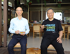 較早前，與香港氣象學會發言人梁榮武教授傾談片刻，討論減碳大勢，應對氣候變化。梁教授重點提出，當下疫情好比氣候變化，需要全民及早應對，否則後患無窮。